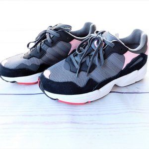 Adidas Women Yung-96 J Sneakers, Gray/Pink